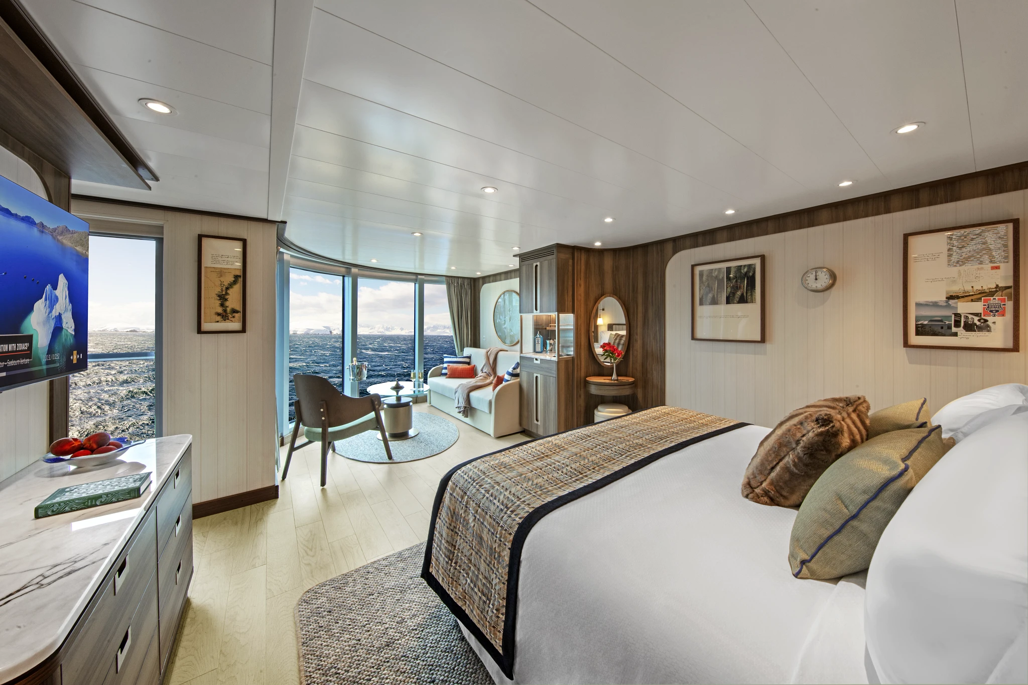 Cosy up in panorama veranda suites onboard the Seabourn Venture