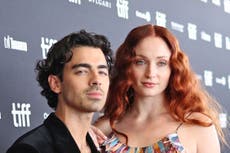 Joe Jonas carves out special moment for fellow parents at first concert since Sophie Turner lawsuit