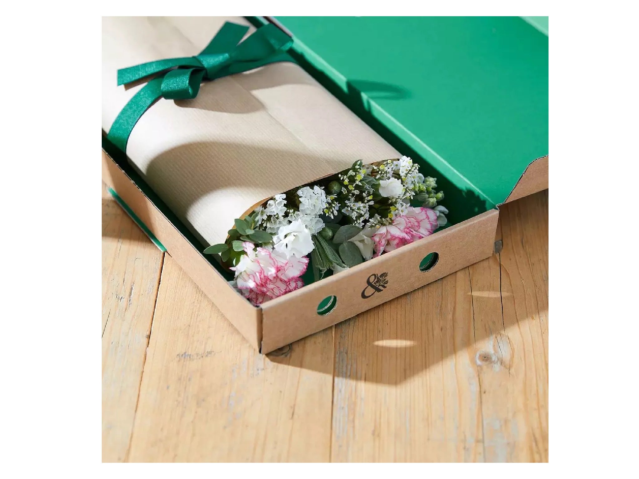 Bloom & Wild  the Becca letterbox bouquet