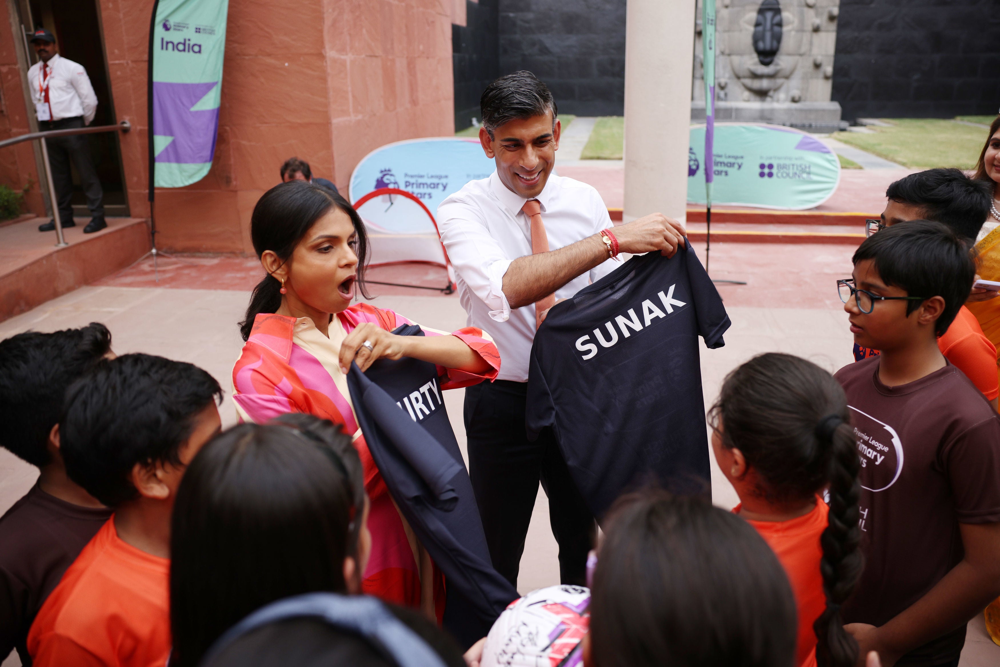 Prime Minister Rishi Sunak and his wife Akshata Murty meet local schoolchildren at the British Council