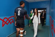 Kate Middleton re-wears Alexander McQueen suit to watch England beat Argentina in Rugby World Cup