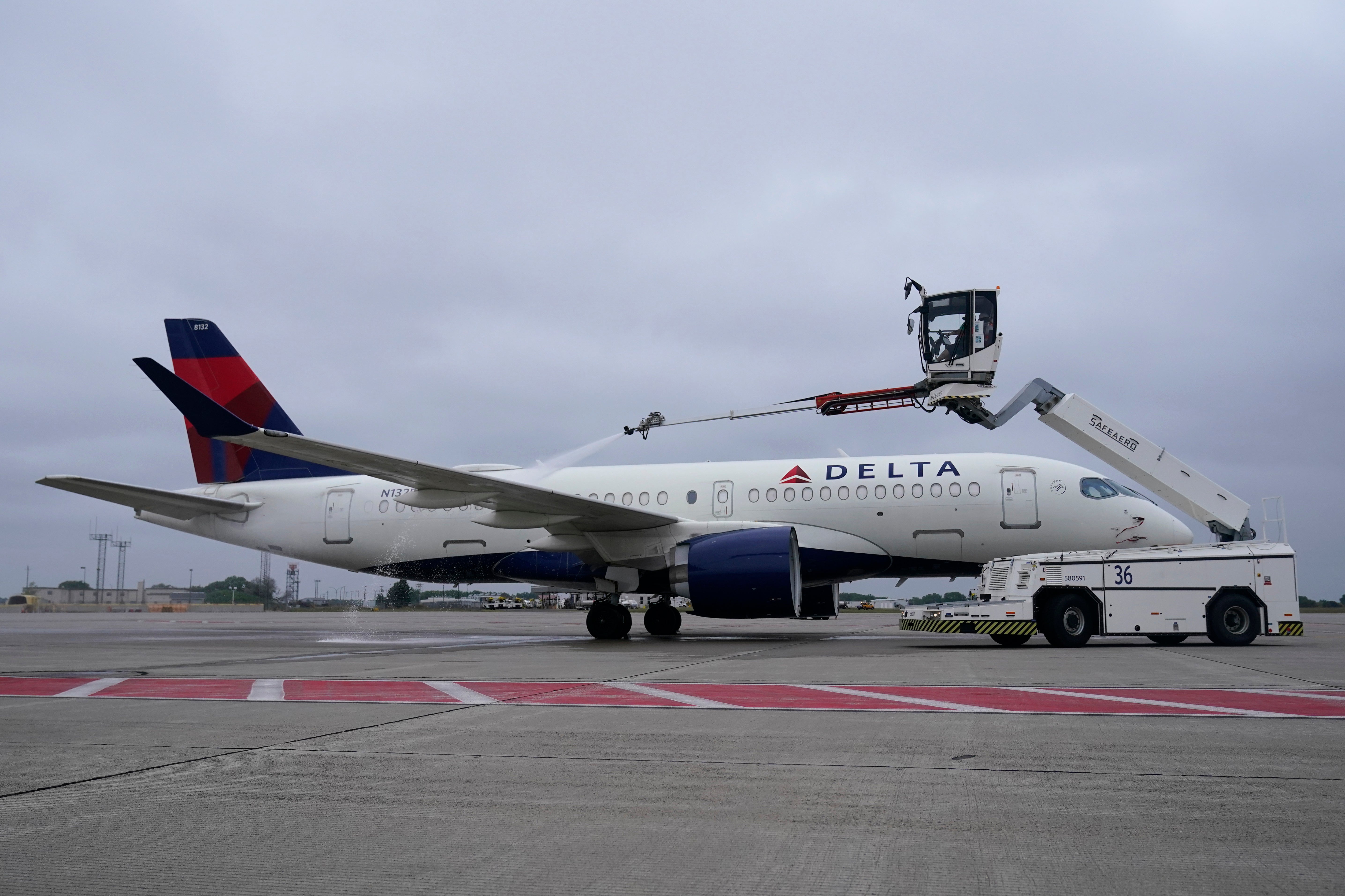 Delta Deicing