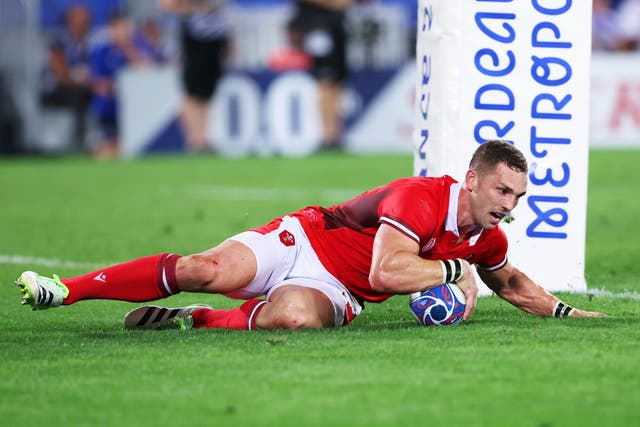 <p>George North scores Wales’ second try </p>