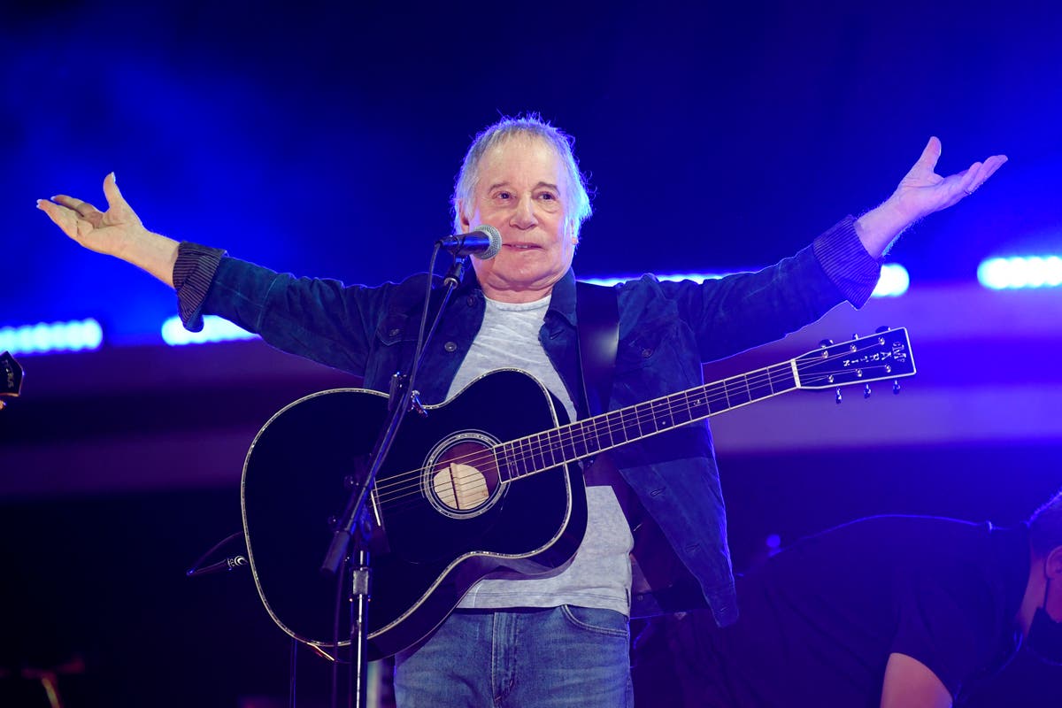 Paul Simon admits he&rsquo;s &lsquo;beginning to&rsquo; accept sudden hearing loss
