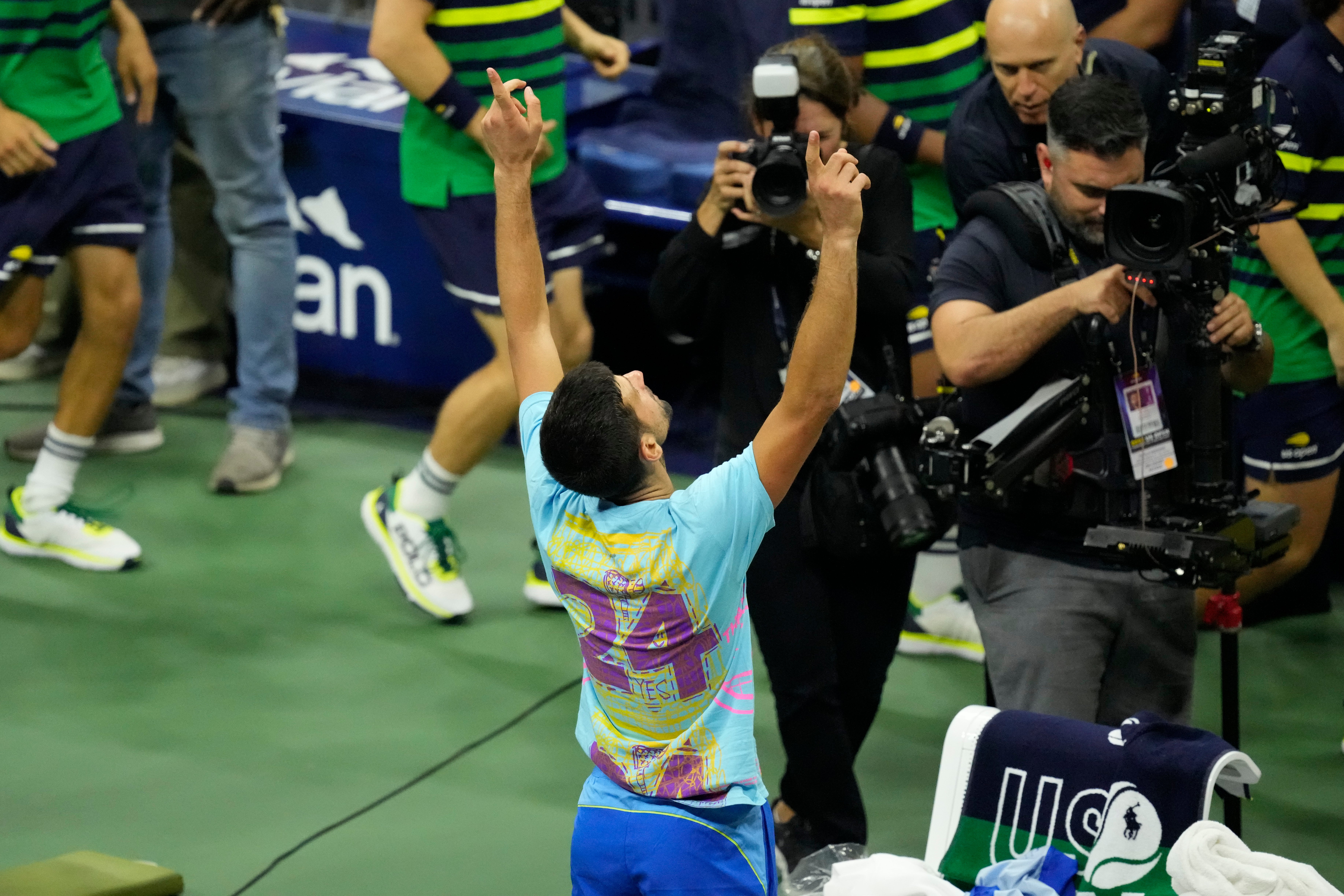 Novak Djokovic honors the late Kobe Bryant after his 24th Grand Slam win -  CBS News