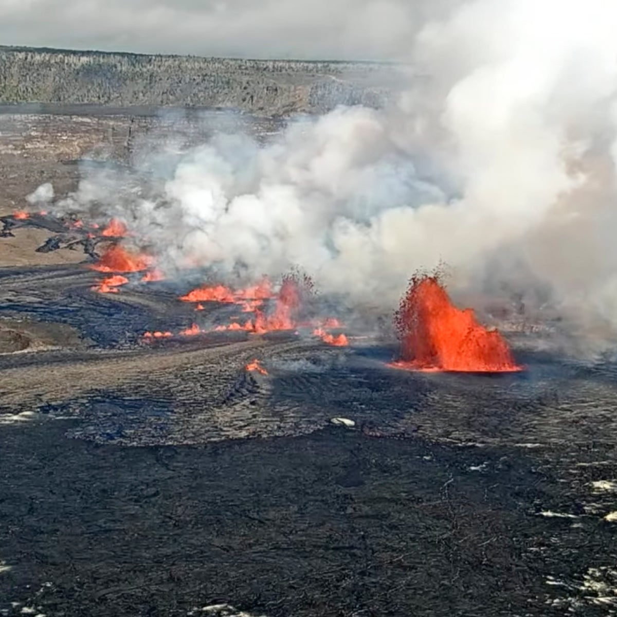 Hawaii’s Kilauea volcano erupts for third time this year as authorities issue ‘red’ warning (independent.co.uk)