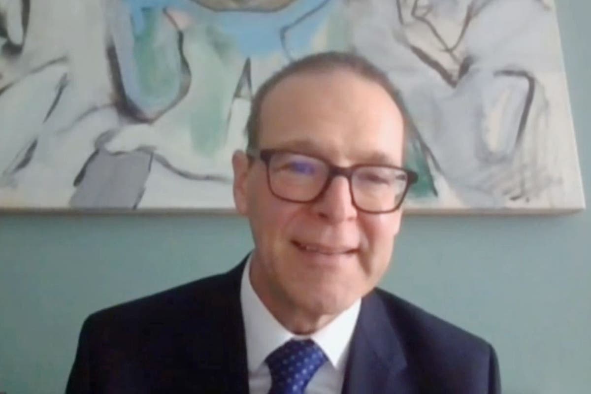 Ex-Foreign Office chief admits telling colleagues he voted Remain