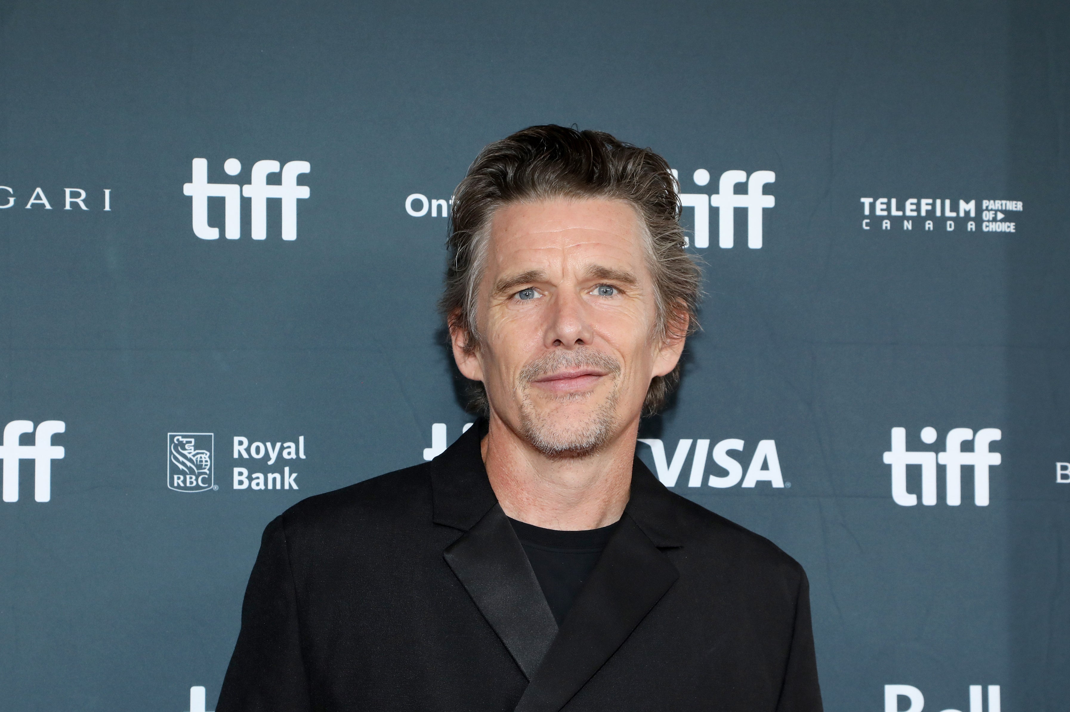Ethan Hawke travels to Toronto film premiere on Greyhound bus after flight cancellation The Independent photo