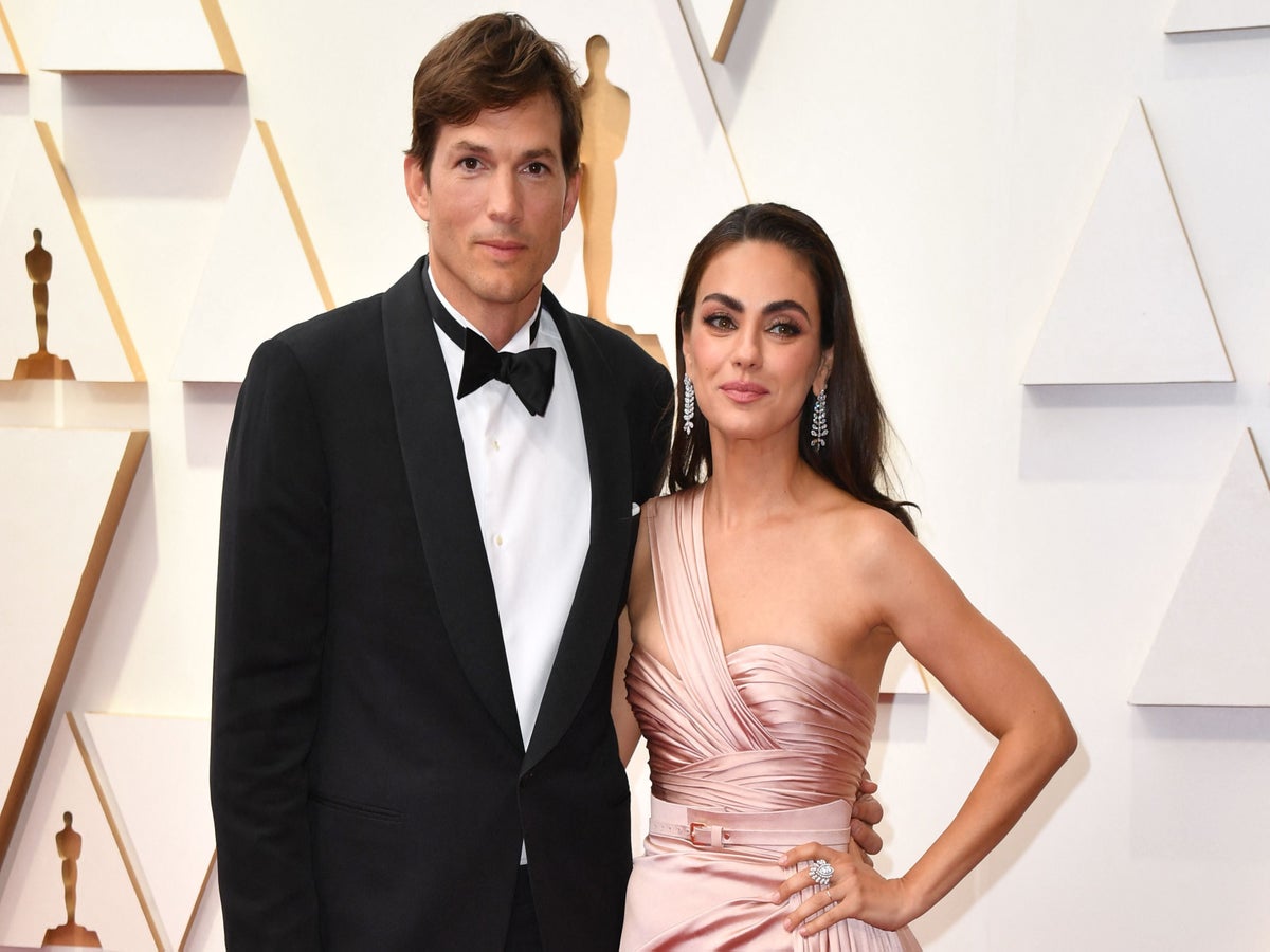 For A-listers like Ashton Kutcher and Mila Kunis, sorry really is the  hardest word | The Independent