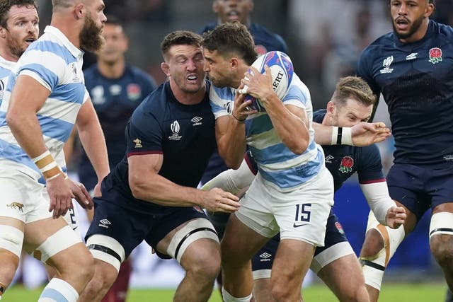 England’s Tom Curry (left) made head on head contact with Argentina’s Juan Cruz Mallia (Mike Egerton/PA)