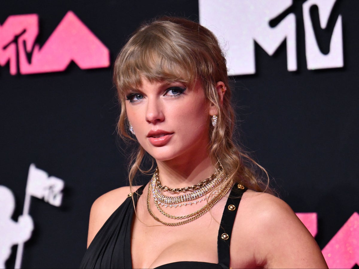 Everything Taylor Swift said and did at the 2023 VMAS - Los Angeles Times