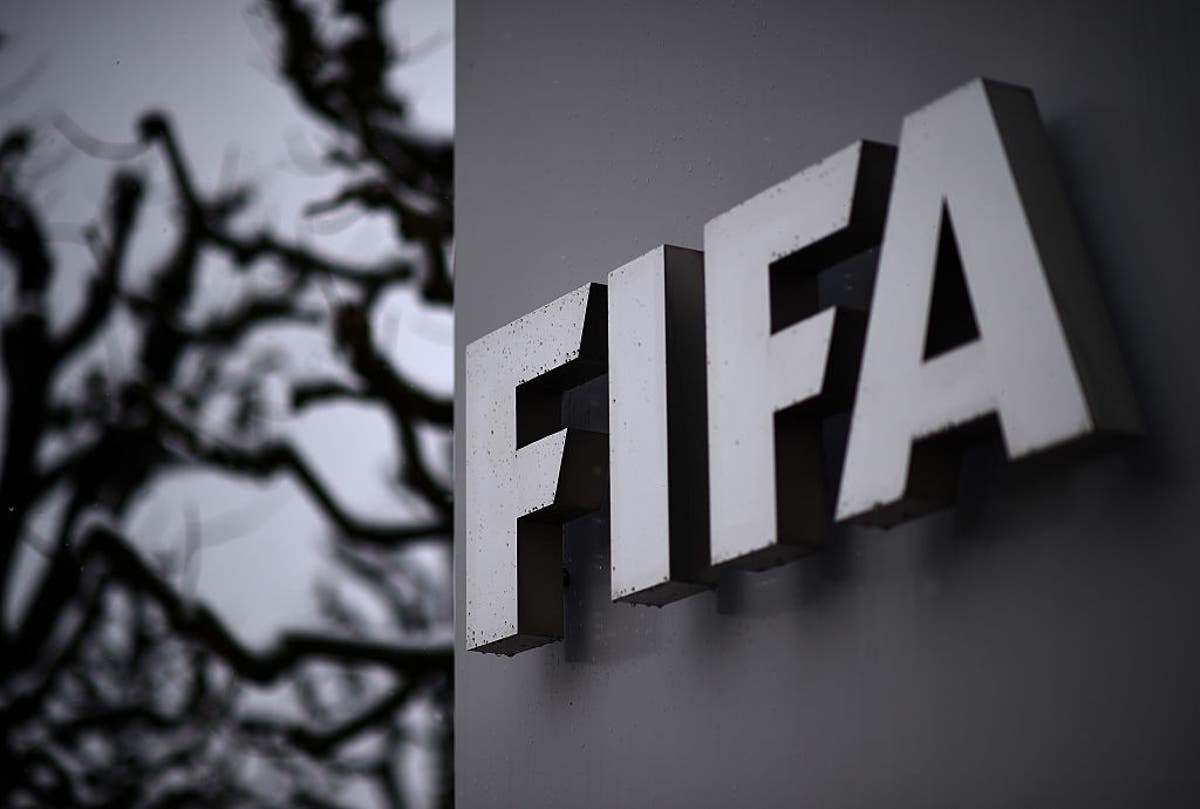 Январское трансферное окно оказалось в беспорядке из-за путаницы с правилами агентов ФИФА.