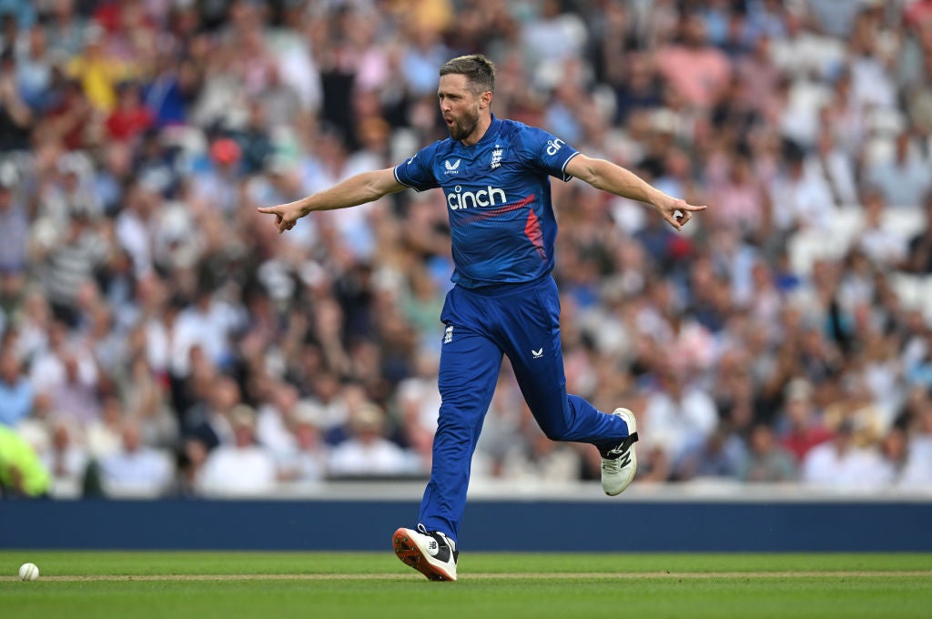 Chris Woakes celebrates a wicket