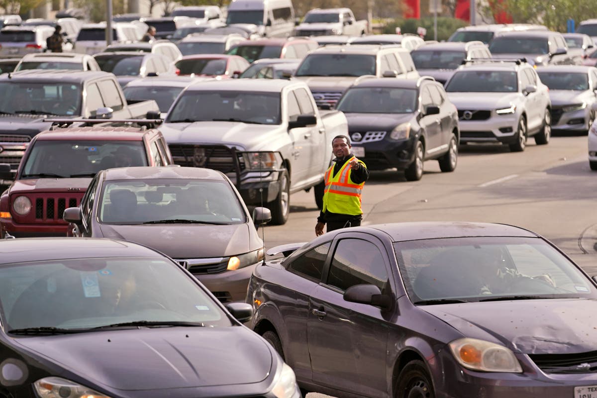 On the road again: Commuting makes a comeback as employers try to put pandemic in the rearview