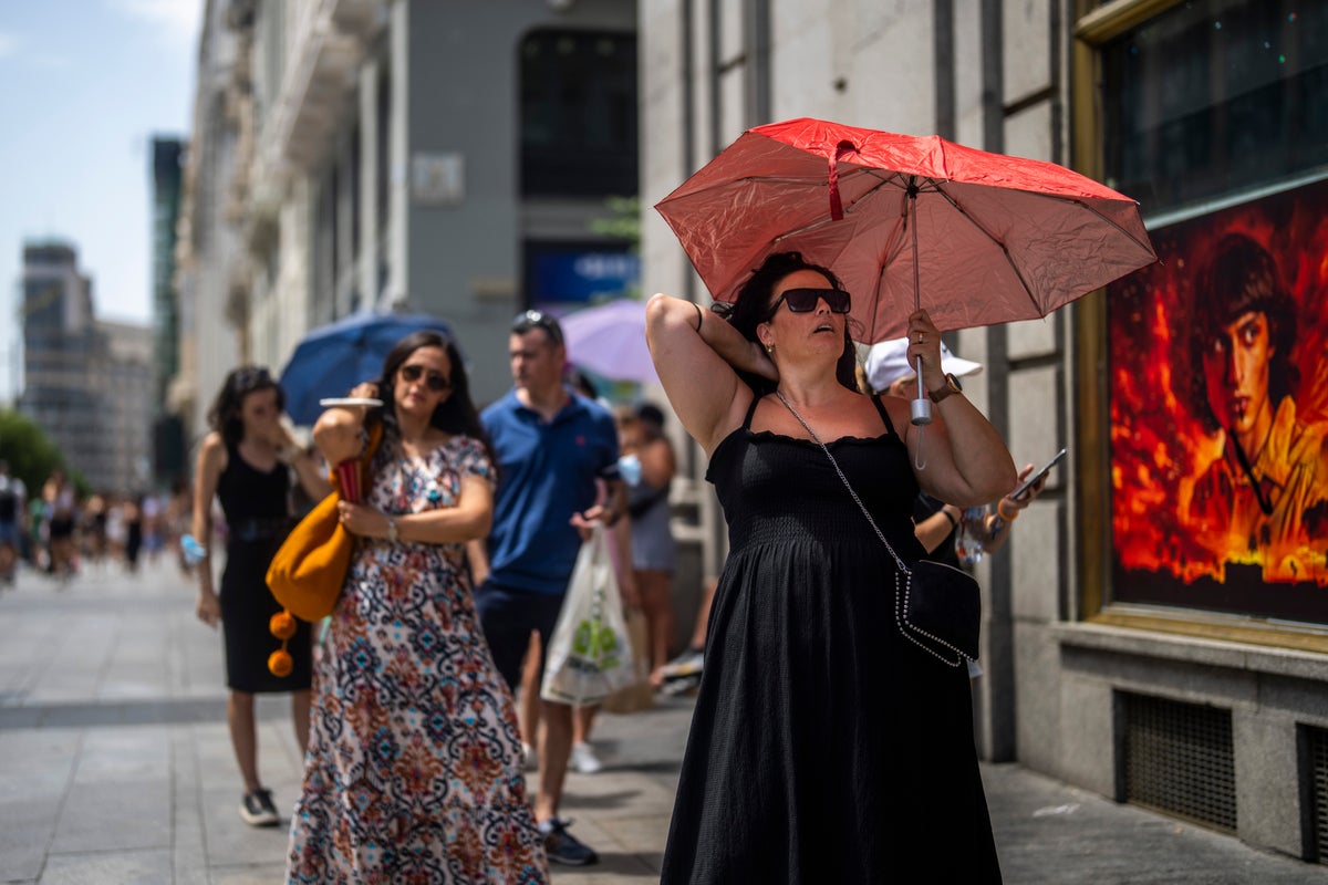 Spain records 30C temperatures in November as southern Europe sees ‘exceptionally hot’ weather