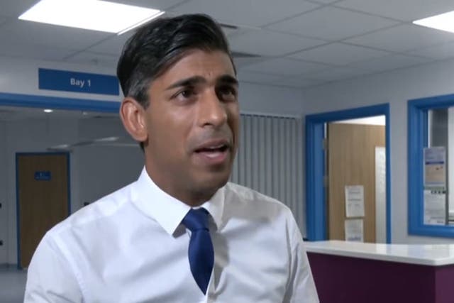 <p>‘UK will accept 100,000 EU migrants every year under Labour’s migration plans’, claims Rishi Sunak.</p>
