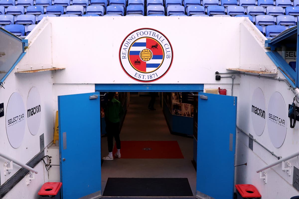 Reading hit by another points deduction in staff payment rowUnited