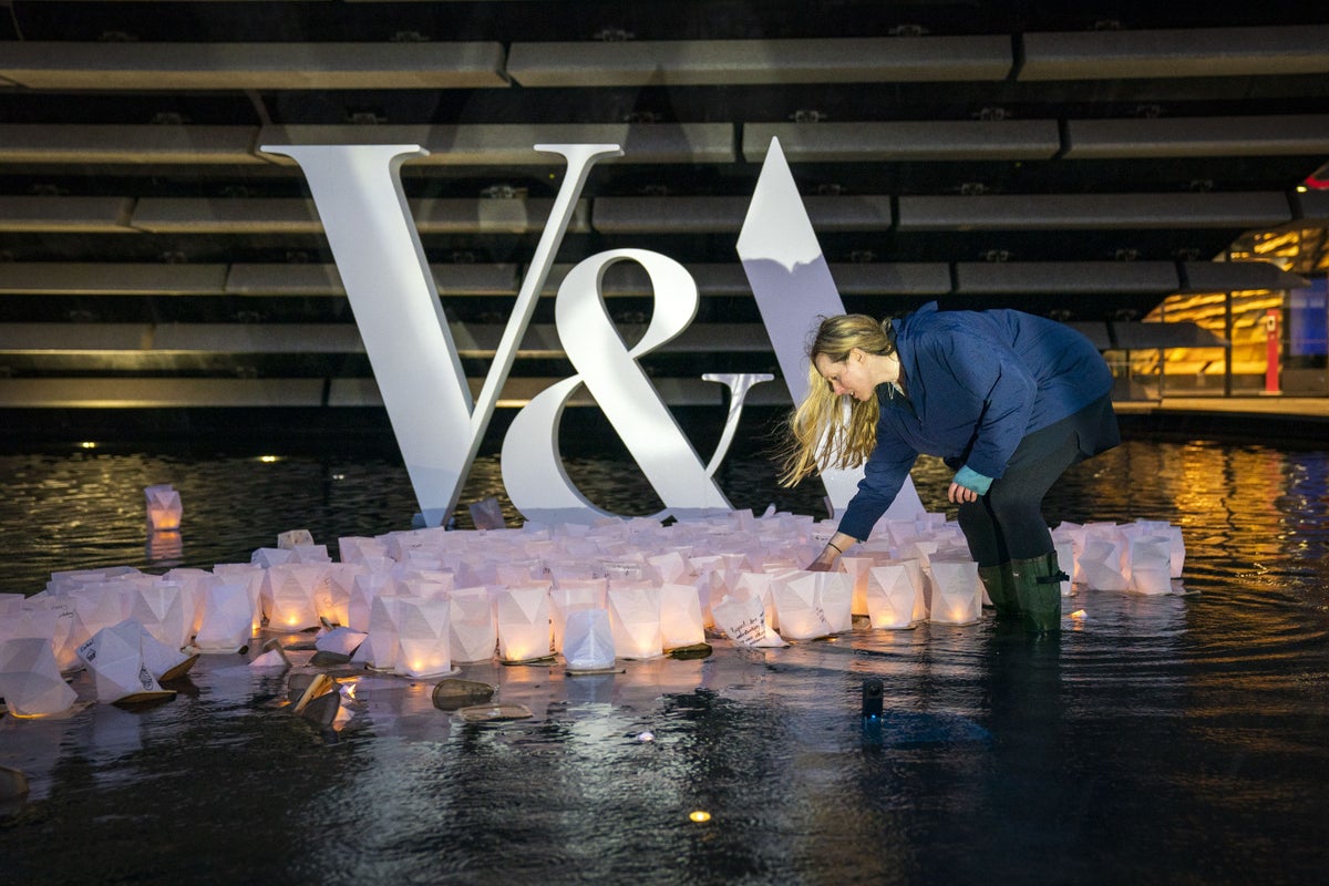 Hundreds of birthday messages float outside V&A Dundee…
