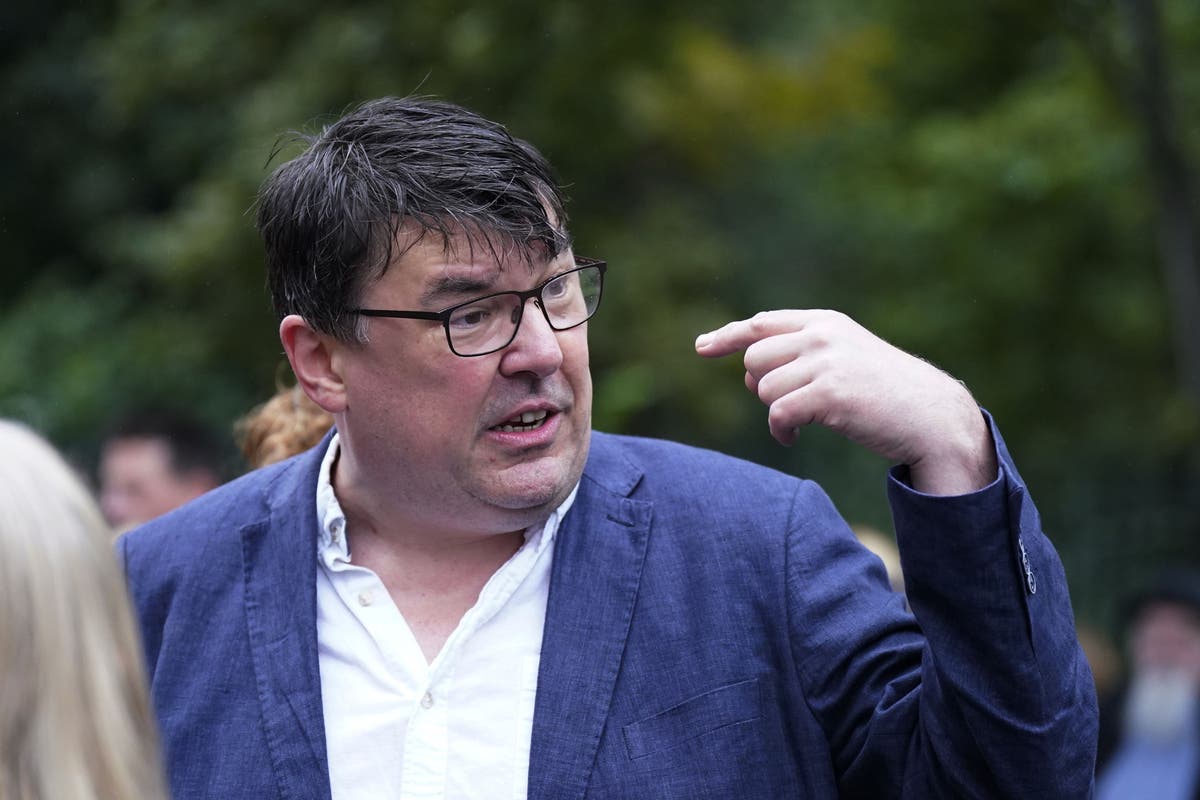 Graham Linehan lauds Richard Ayoade and Jonathan Ross’s bravery in backing him