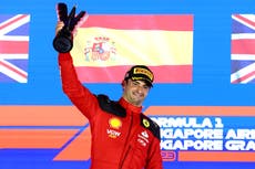 Carlos Sainz holds on for thrilling victory in Singapore as Red Bull winning run ends