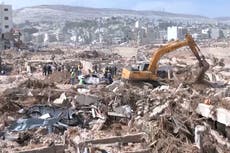 Libya floods: Rescuers search through Derna debris as thousands still missing