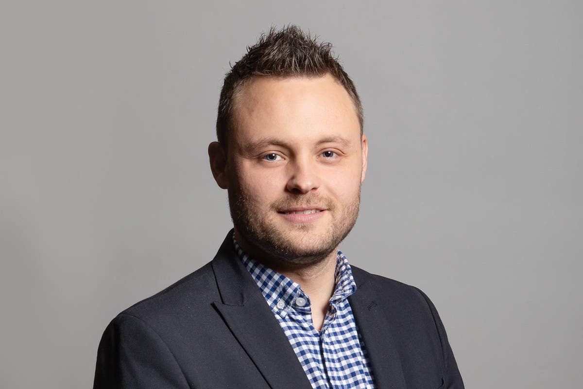 Tory MP and former Labour minister confirmed as East Midlands mayoral candidates