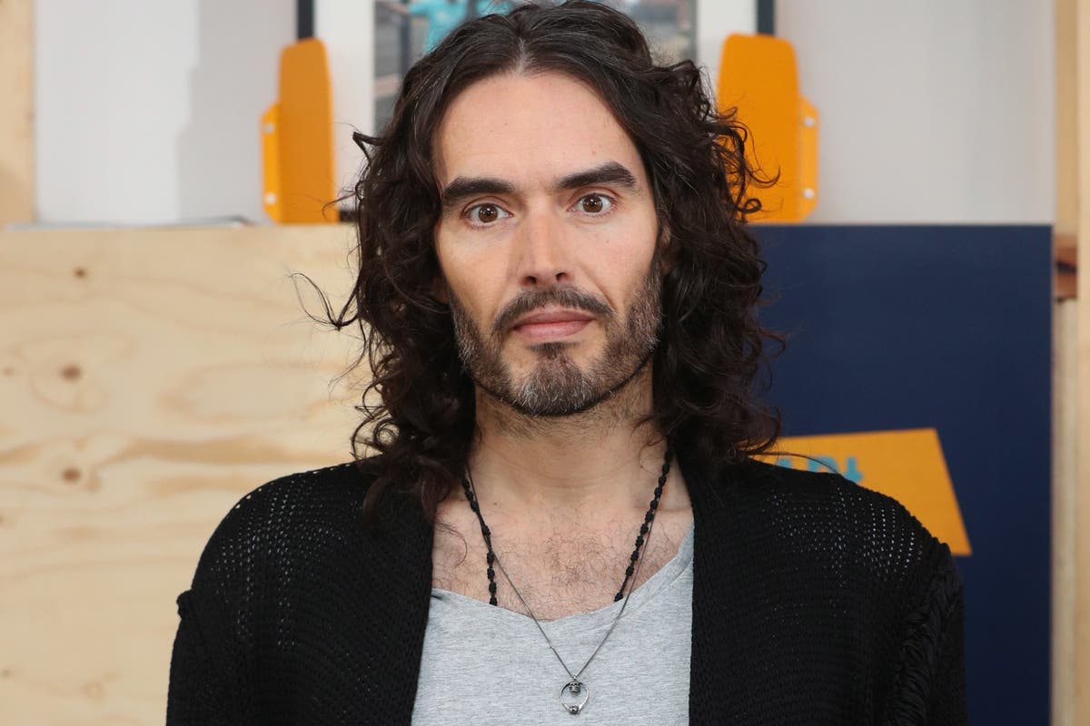 How does Russell Brand make money online?