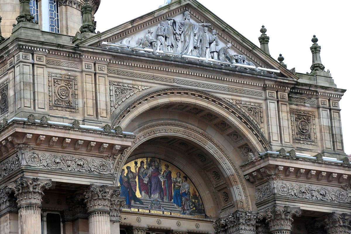 &lsquo;Bankrupt&rsquo; Birmingham City Council issues report on asset sales and staff cuts