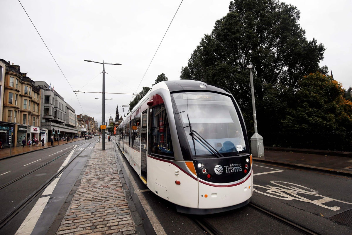 Edinburgh Trams inquiry report too long and too costly, minister says