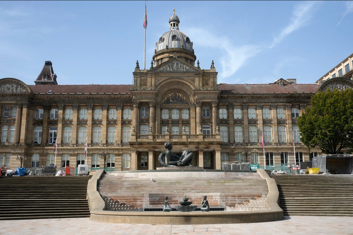 Control of bankrupt Birmingham council to be handed over and inquiry launched