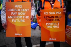 Consultants and junior doctors hold first joint strike