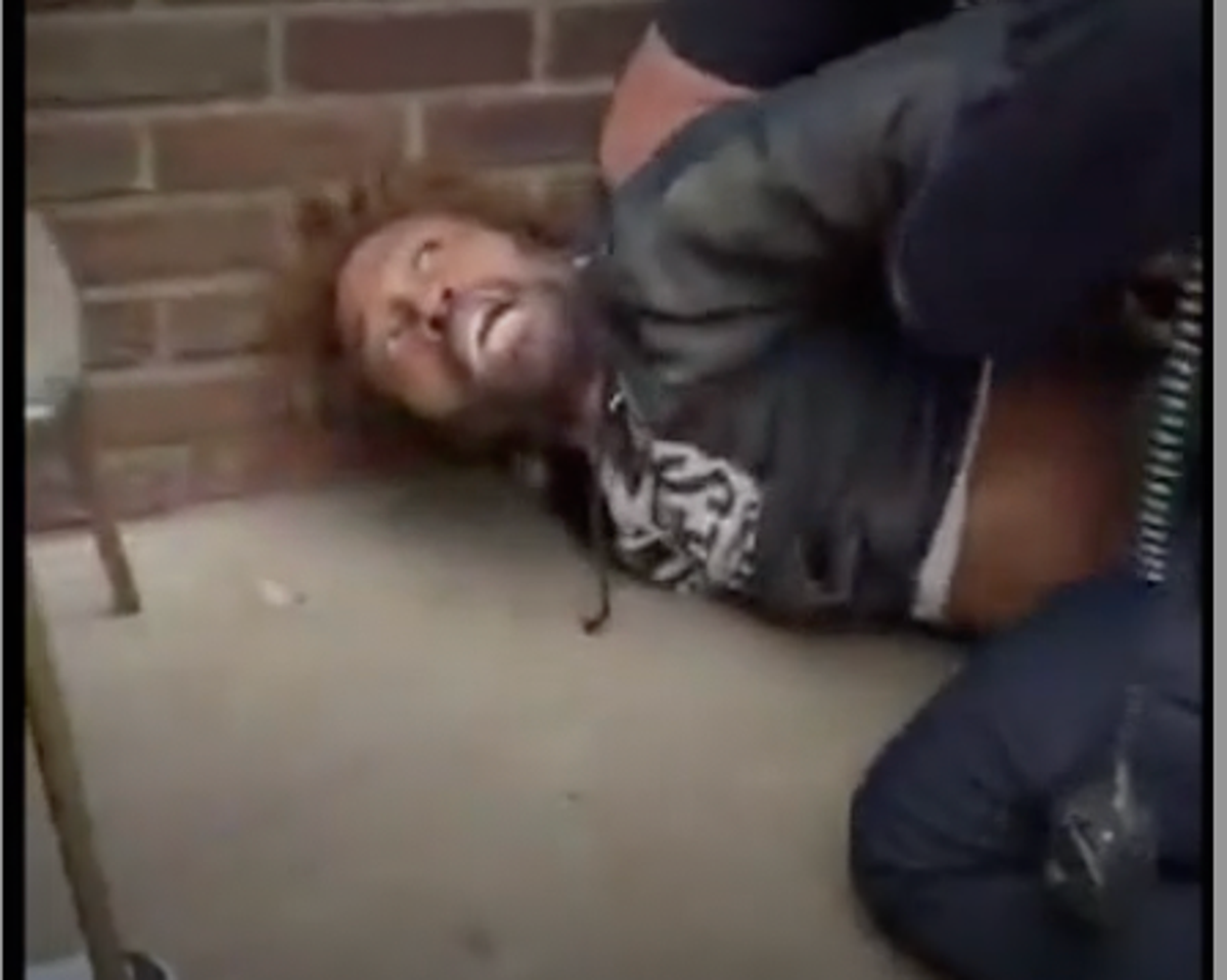 Detroit police officers pull gun on Black man breaking into his own car - Vimarsana News