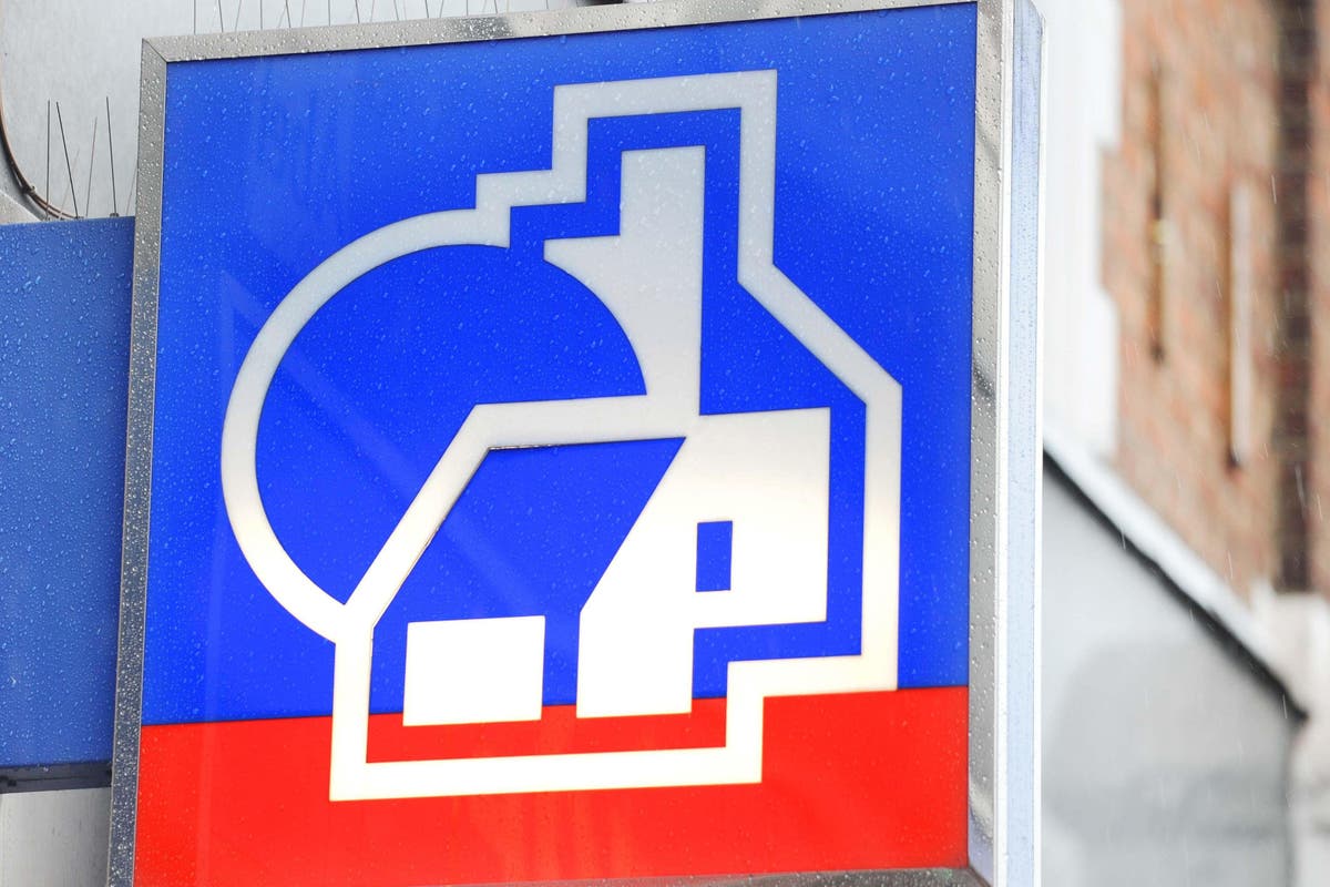 Nationwide Building Society launches 8% savings rate and &pound;200 switching offer