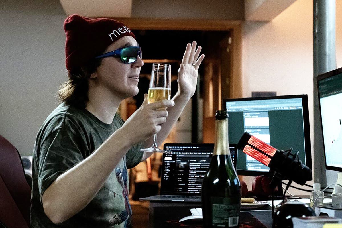 Dumb Money review: A smart if flawed retelling of when regular people trolled Wall Street