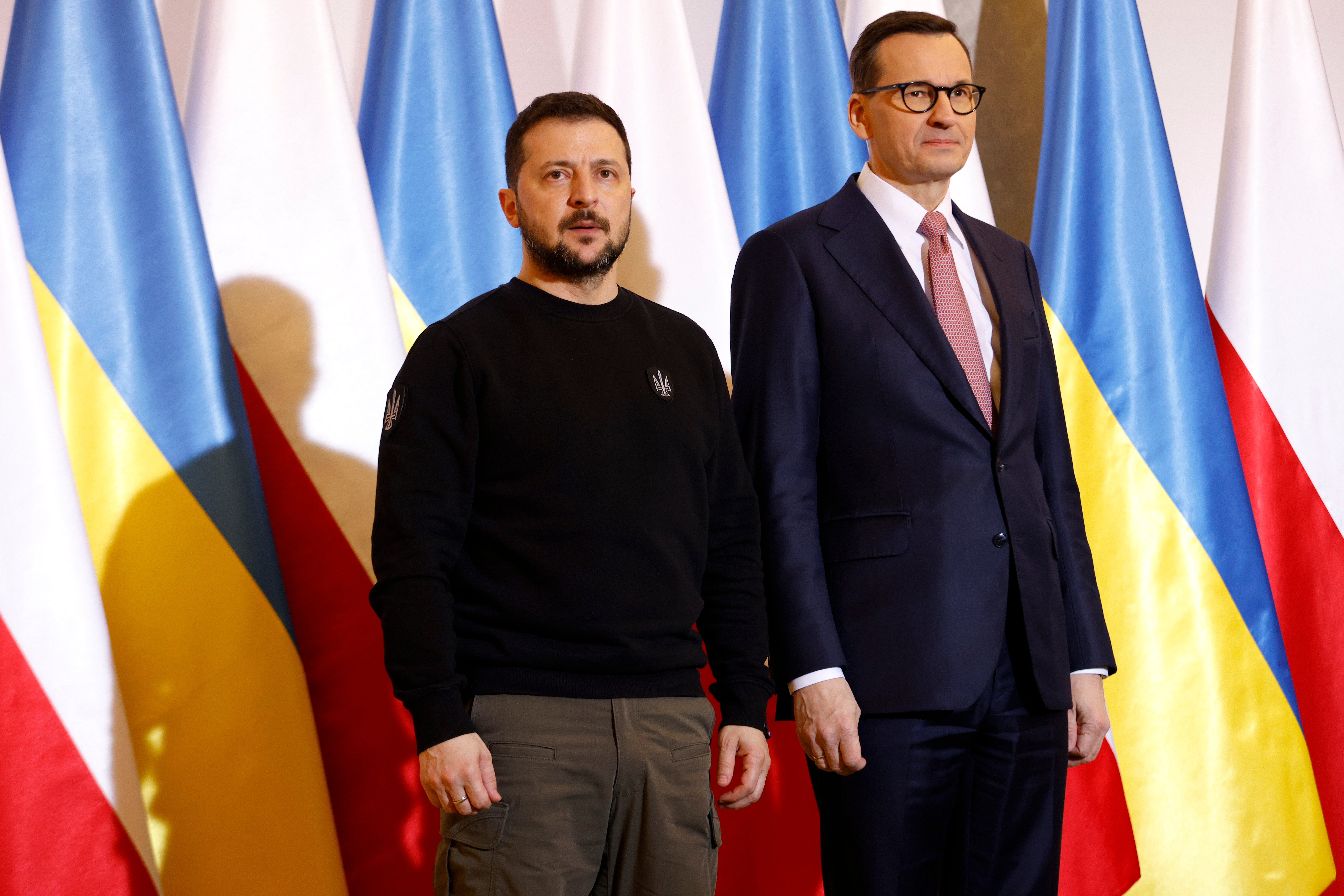 Poland's Mateusz Morawiecki, right, with Volodymyr Zelensky