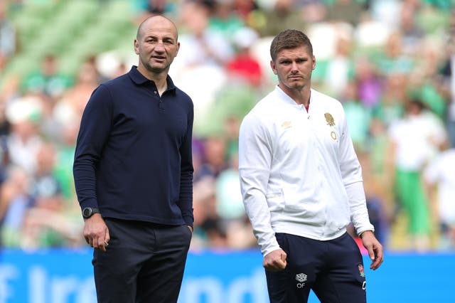 <p>England head coach Steve Borthwick (left) has praised Owen Farrell for having the courage to step away from international rugby </p>