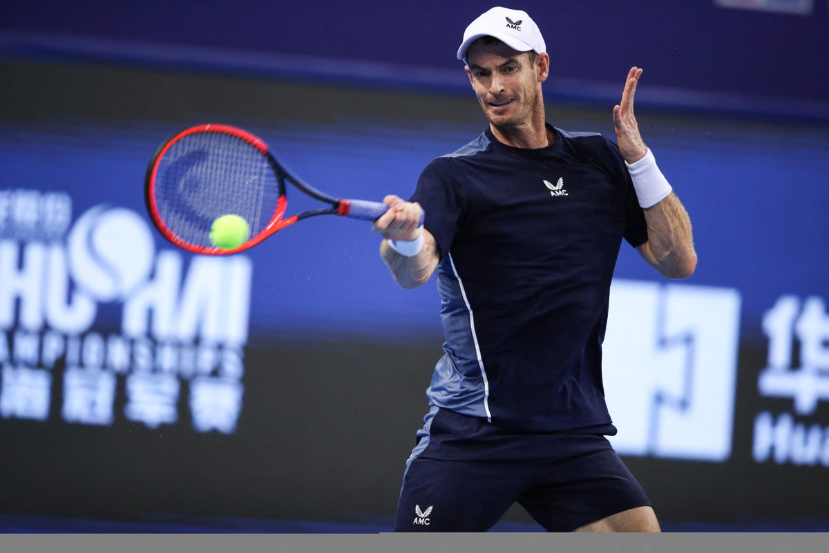 Andy Murray starts Zhuhai Championships with straight sets victory