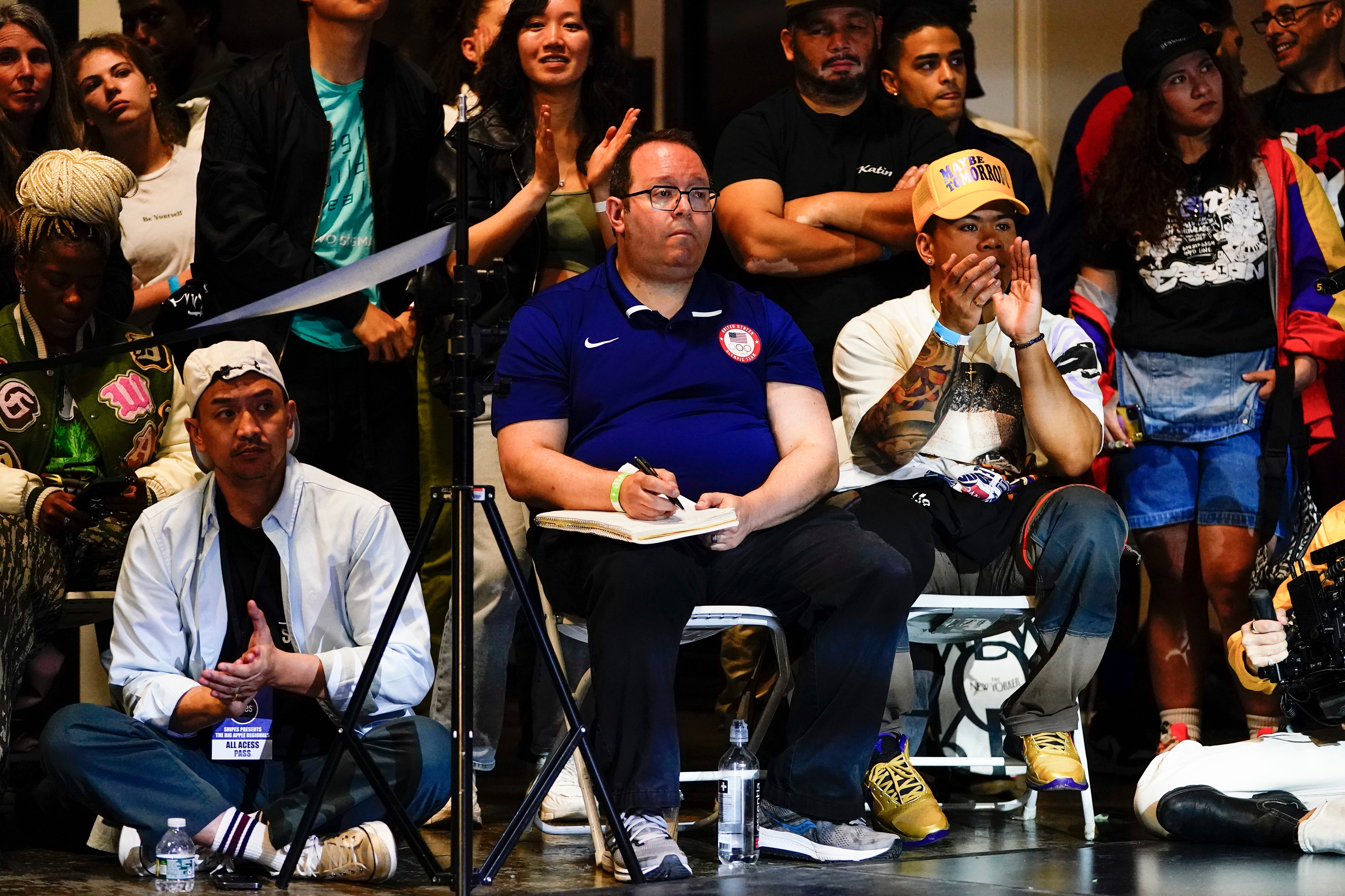 Breakdancing Paris Bound