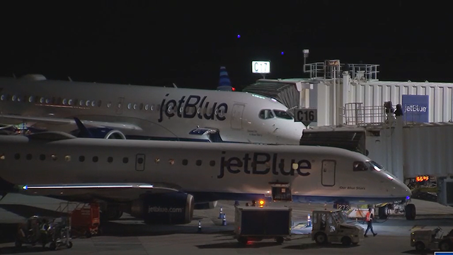 <p>The FAA is investigating what happened to the two JetBlue flights</p>