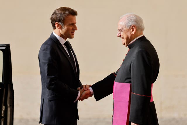 <p>Watch Live: Pope Francis meets French President Emmanuel Macron in Marseille after migrant plea.</p>