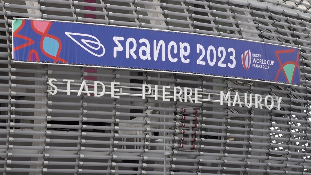Rugby World Cup: Fans arrive at Stade Pierre Mauroy for England’s game against Chile