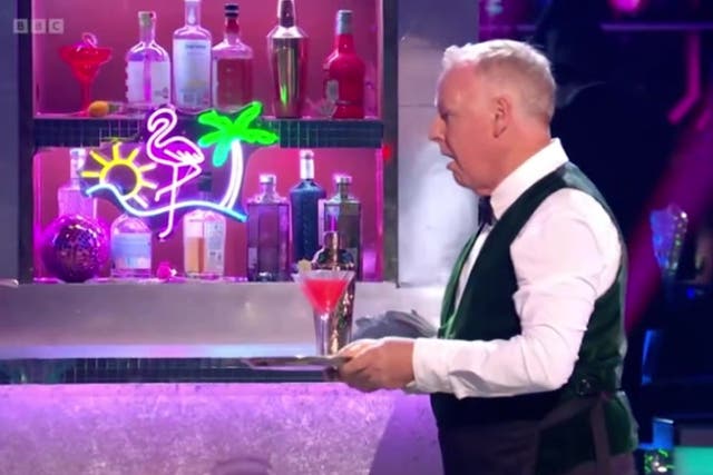 <p>Strictly Come Dancing: Les Dennis shakes up a cocktail during first live show.</p>