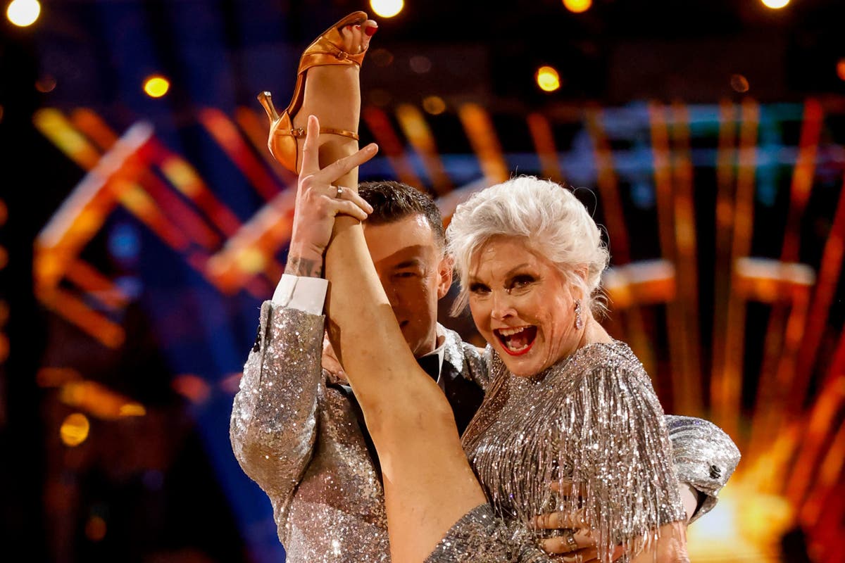 Angela Rippon stuns Strictly viewers with high kick while making ...