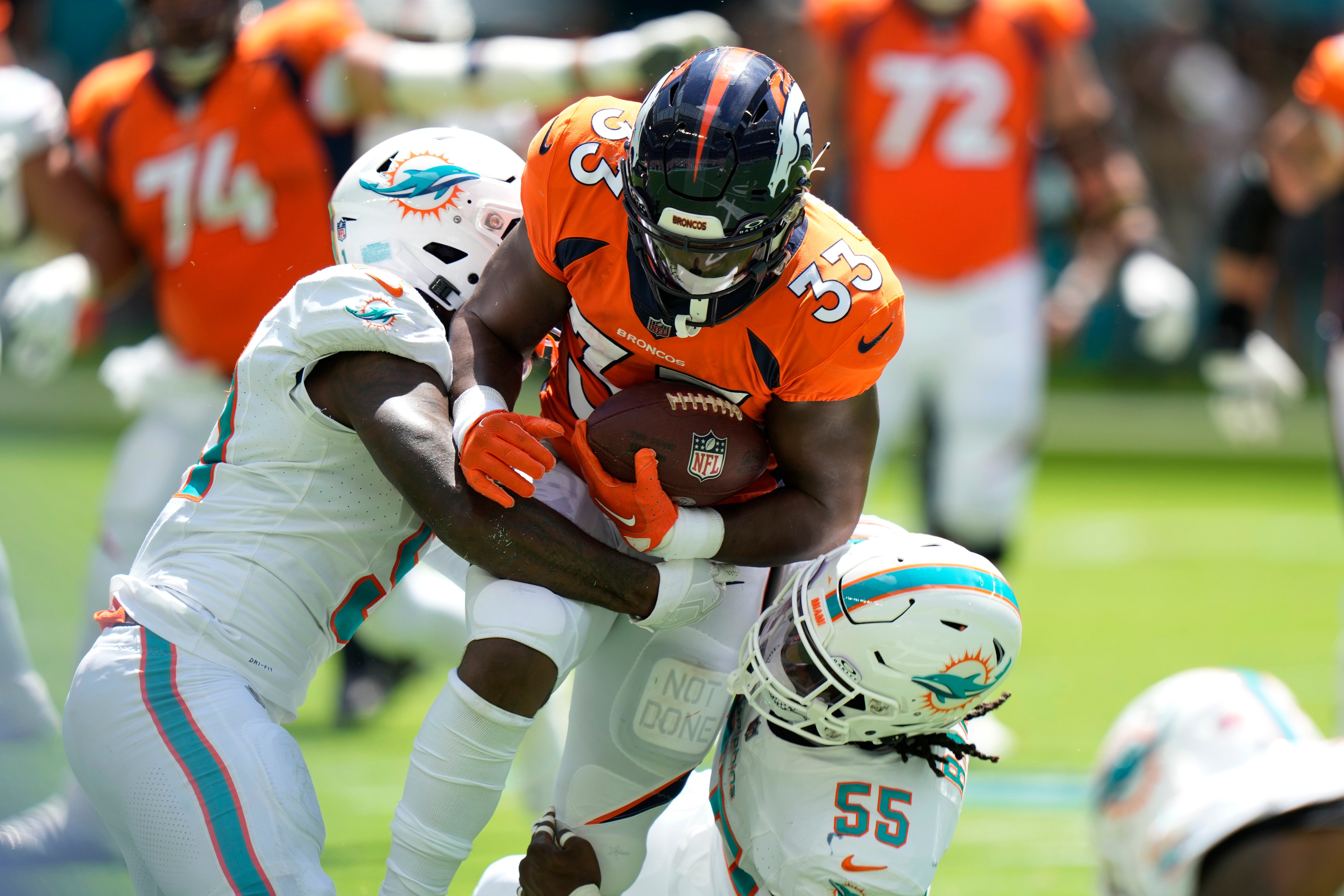 Broncos Dolphins Football