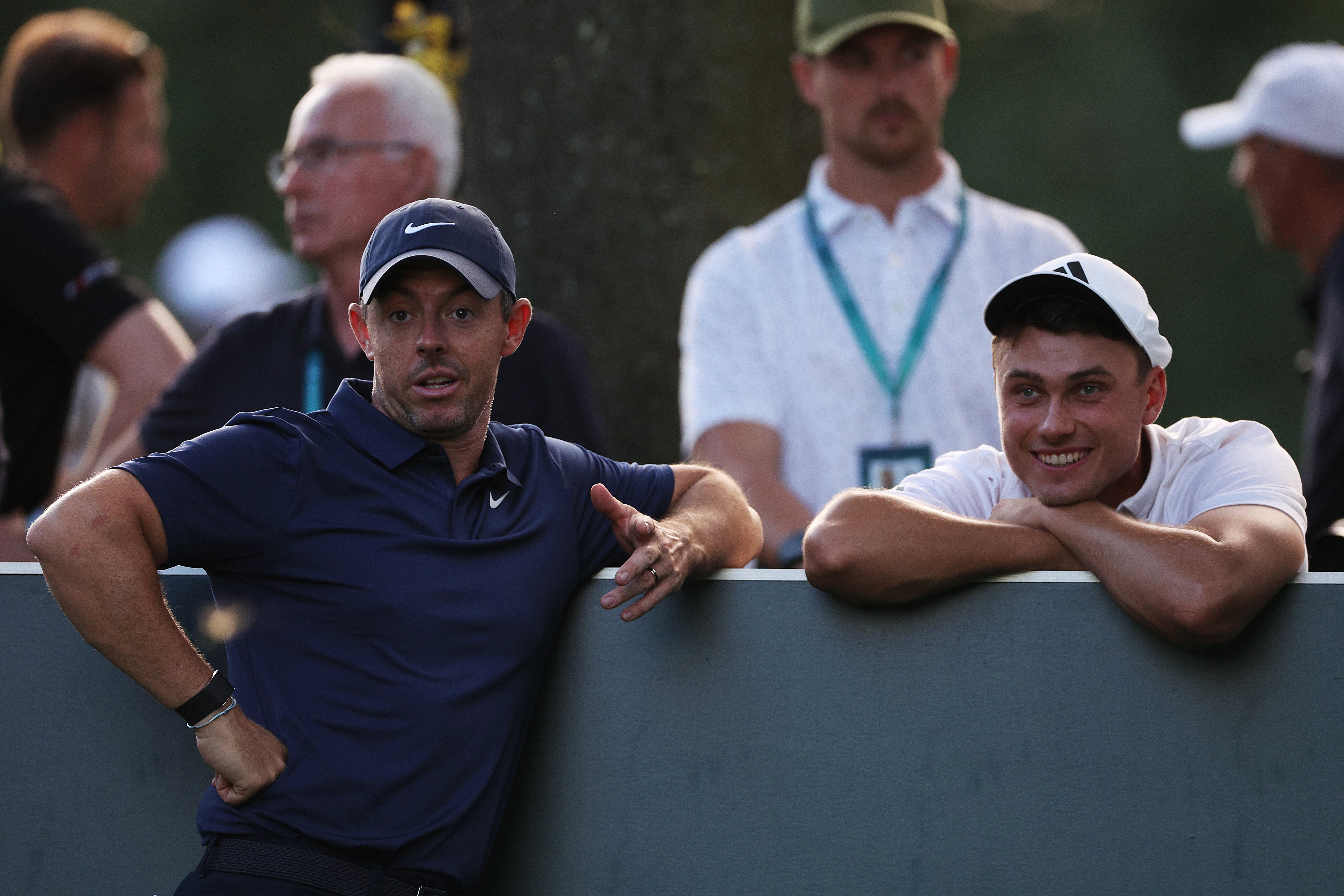 Rory McIlroy chats to Aberg at the PGA Championship at Wentworth