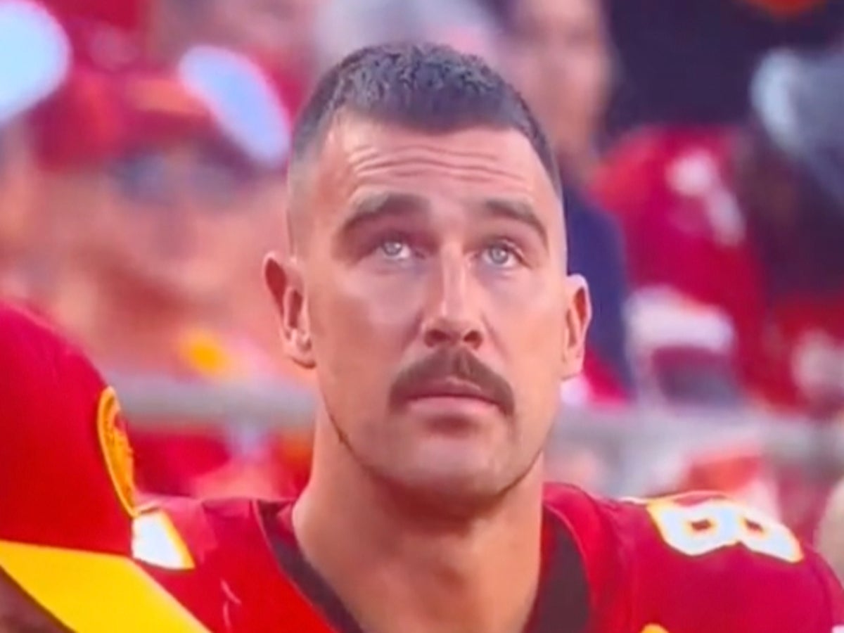 Fans think this is the moment Travis Kelce spotted Taylor Swift in the crowd at Kansas City Chiefs game