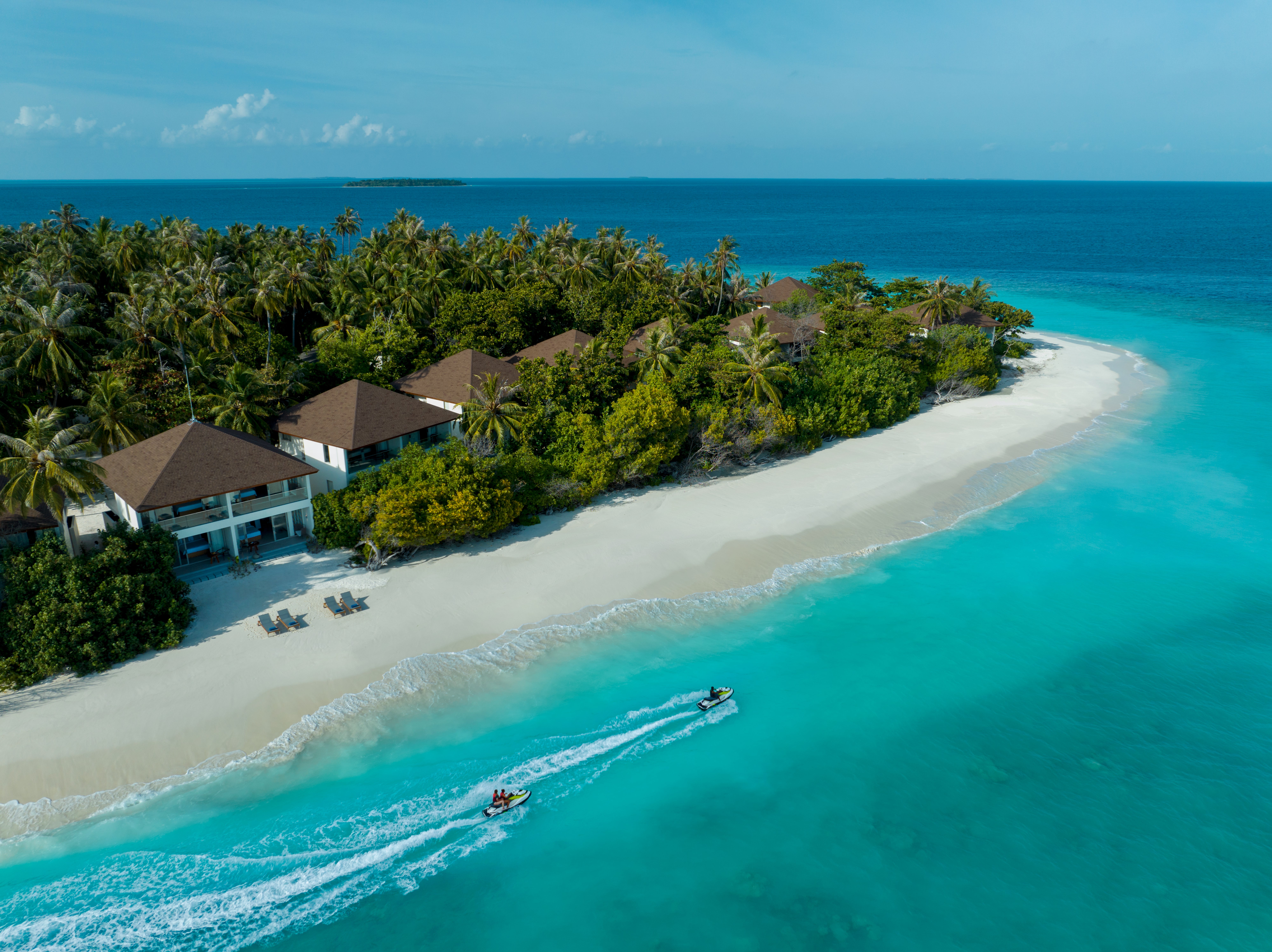 Anna and Gracie were staying at the Avani+ Fares Maldives Resort in Baa Atoll