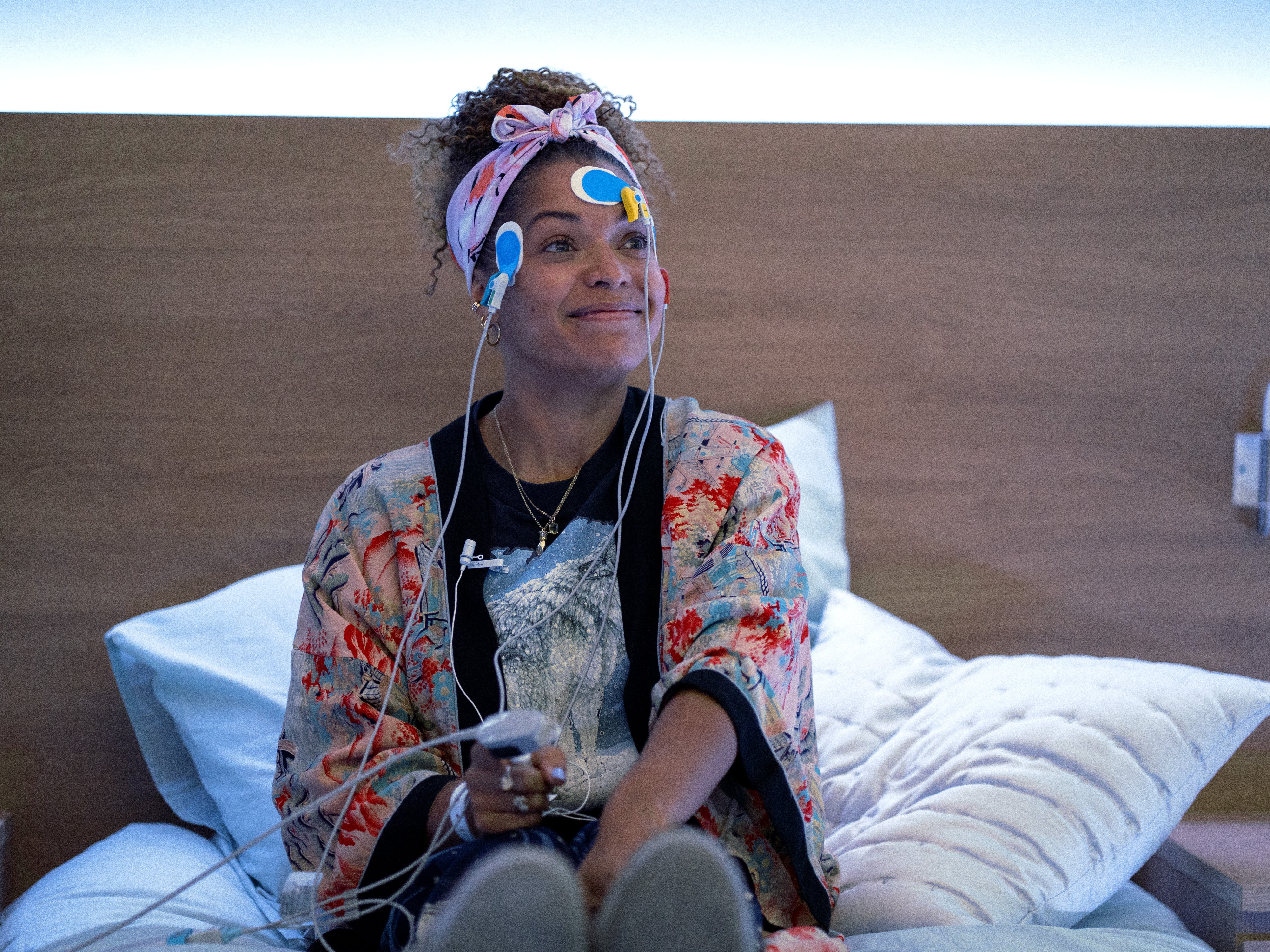 Antonia Thomas at a sleep clinic in the Apple TV+ series ‘Still Up’