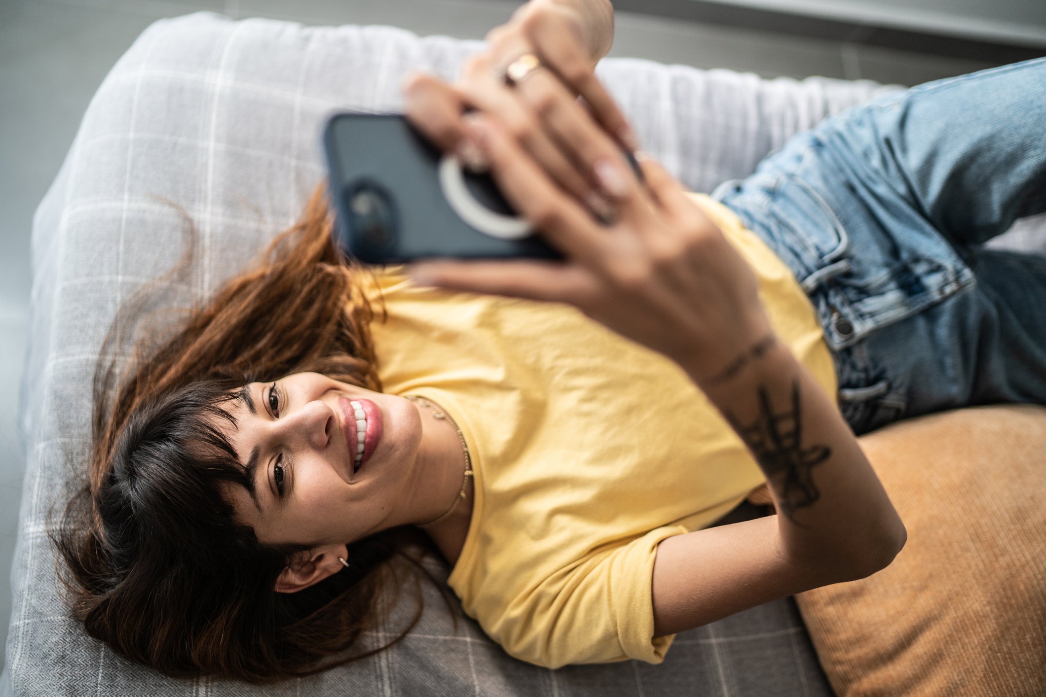 The red flags to look out for on dating apps have been revealed