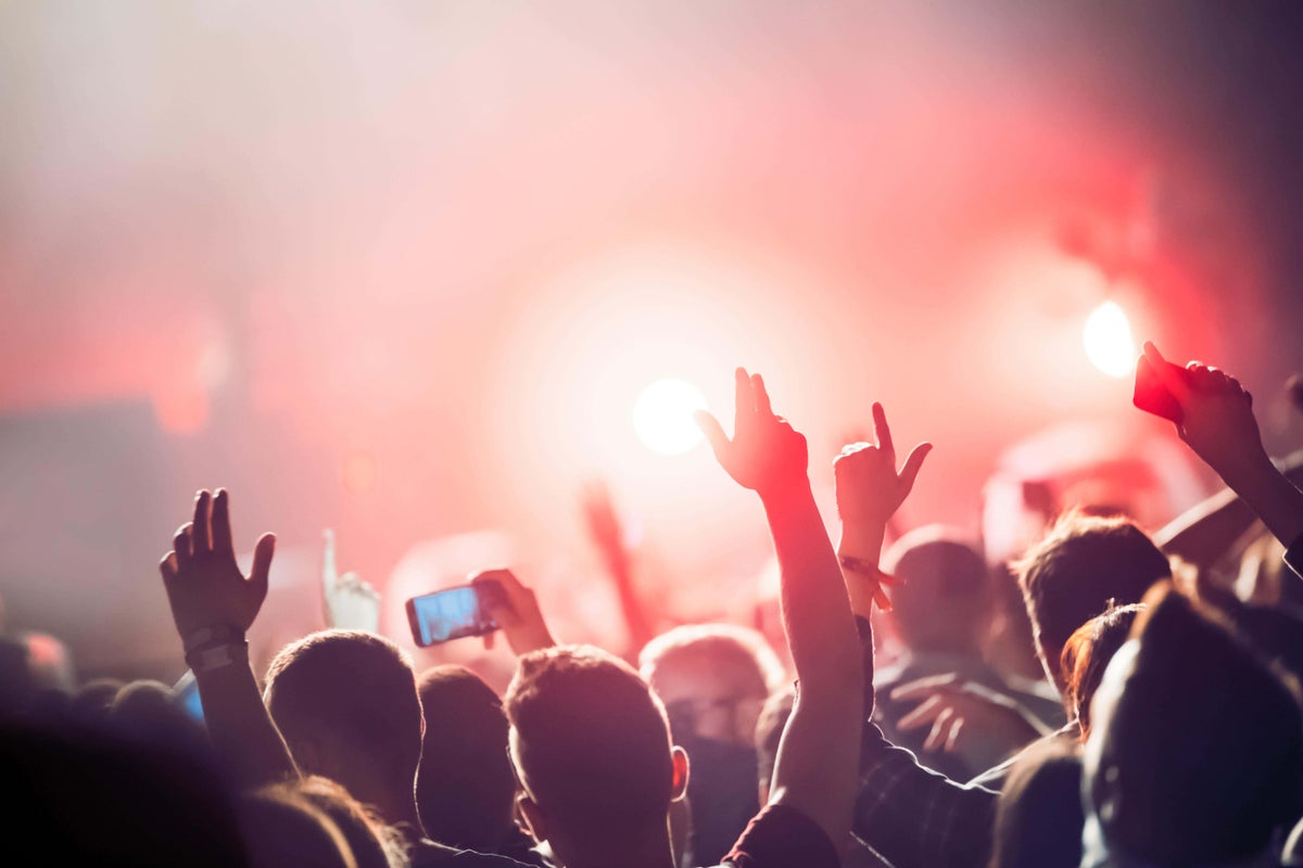 StubHub gizli əlavə haqları açmaqda günahlandırıldı və cərimələndi
